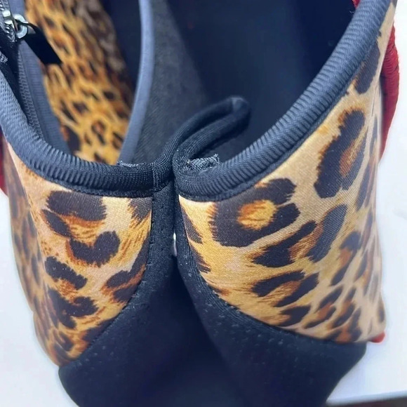 Ad-Dorned Neoprene Tote w/ Removable Pouch NWT leopard print - Picture 4 of 6